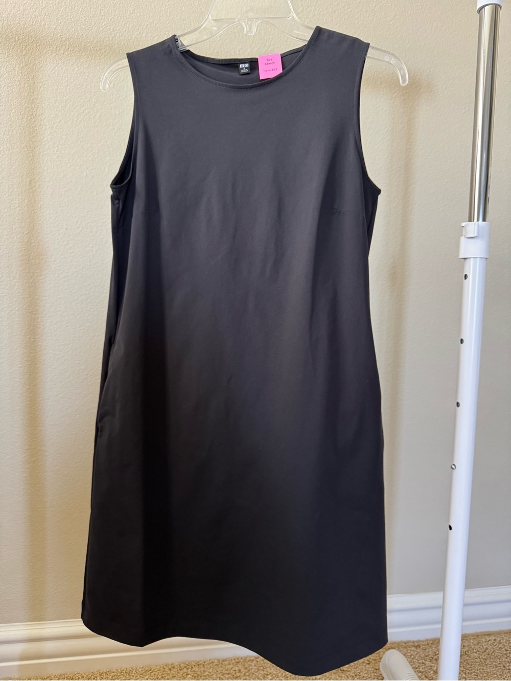 Uniqlo Airism Black Sleeveless Midi Shift Dress S  VGUC (152)